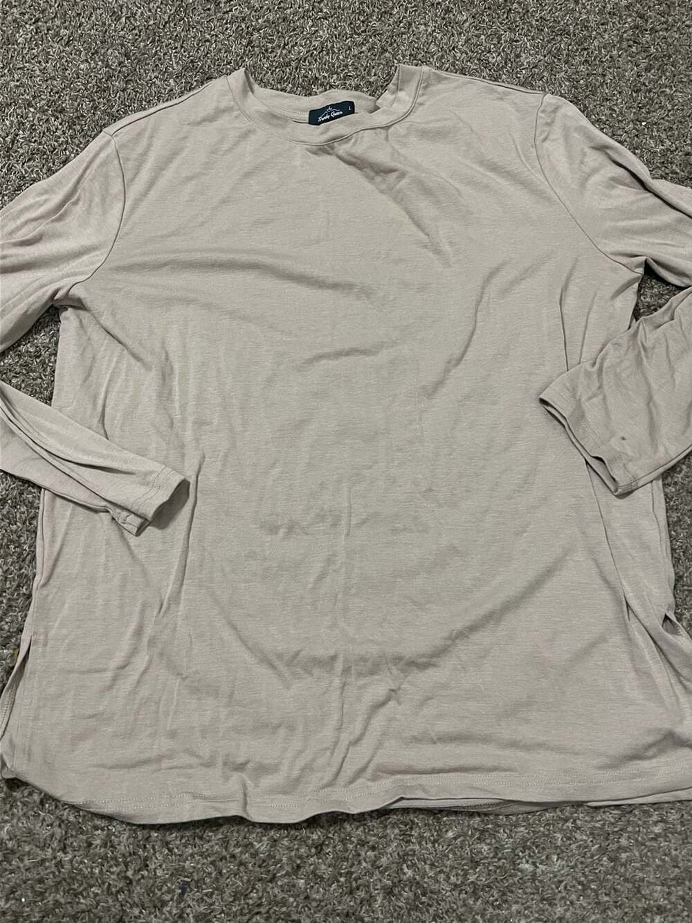 Trendy Queen Long-Sleeve Crew Neck T-Shirt, Light Khaki, Size L
